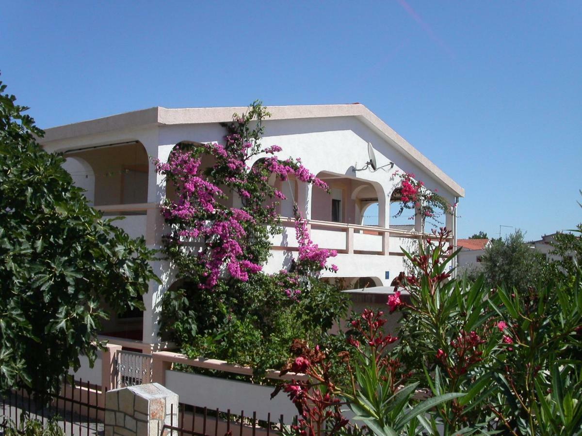 Apartements Delfin Vir Exterior foto